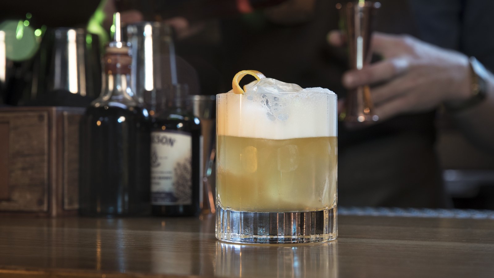 Easy Cocktail #5 Jameson classic whiskey sour cocktail